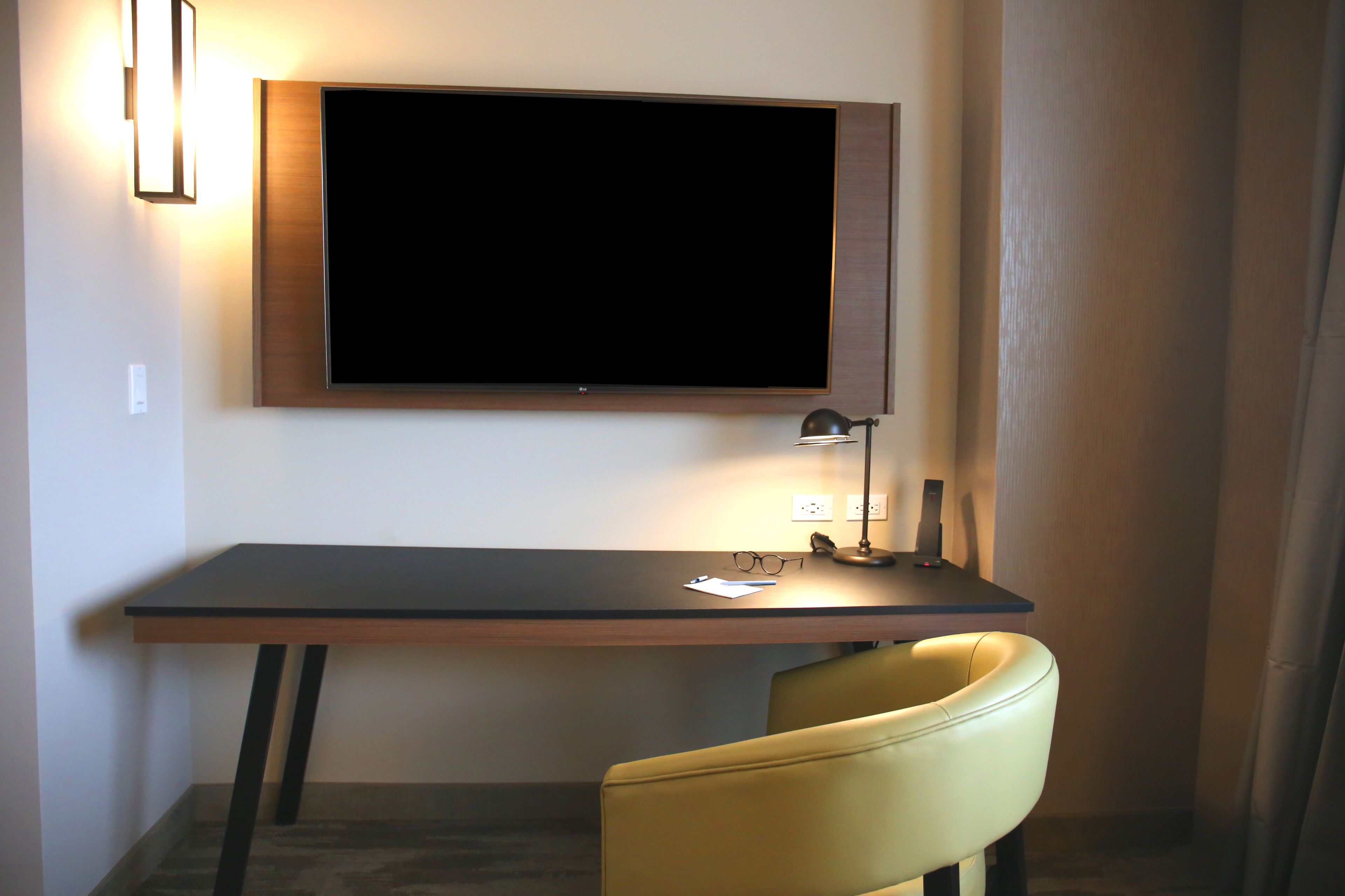 in-room safe, desk, laptop workspace, blackout curtains