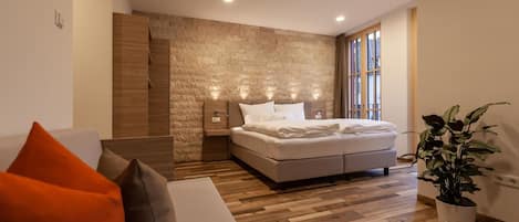 1 habitación, minibar, caja de seguridad en la habitación y escritorio