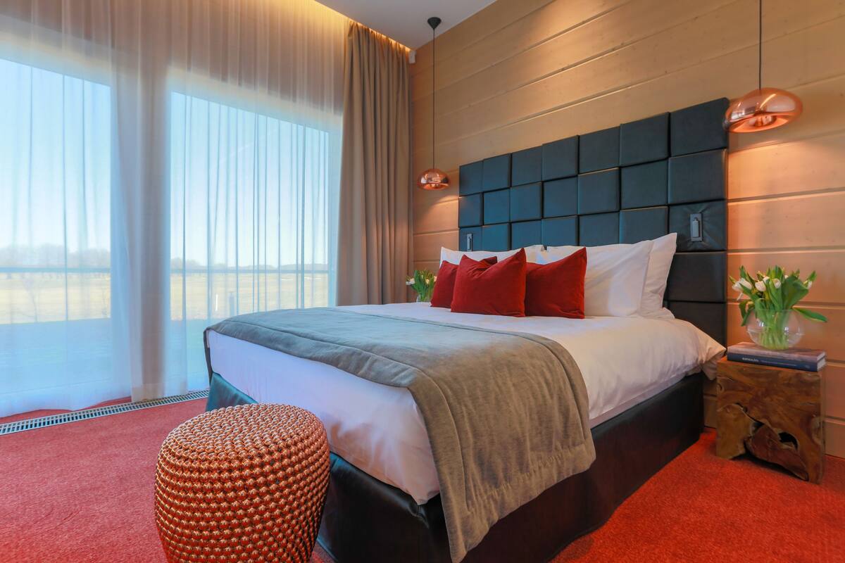 ห้องลักซ์ชัวรี่, ระเบียง, วิวสนามกอล์ฟ | วิวจากห้องพัก