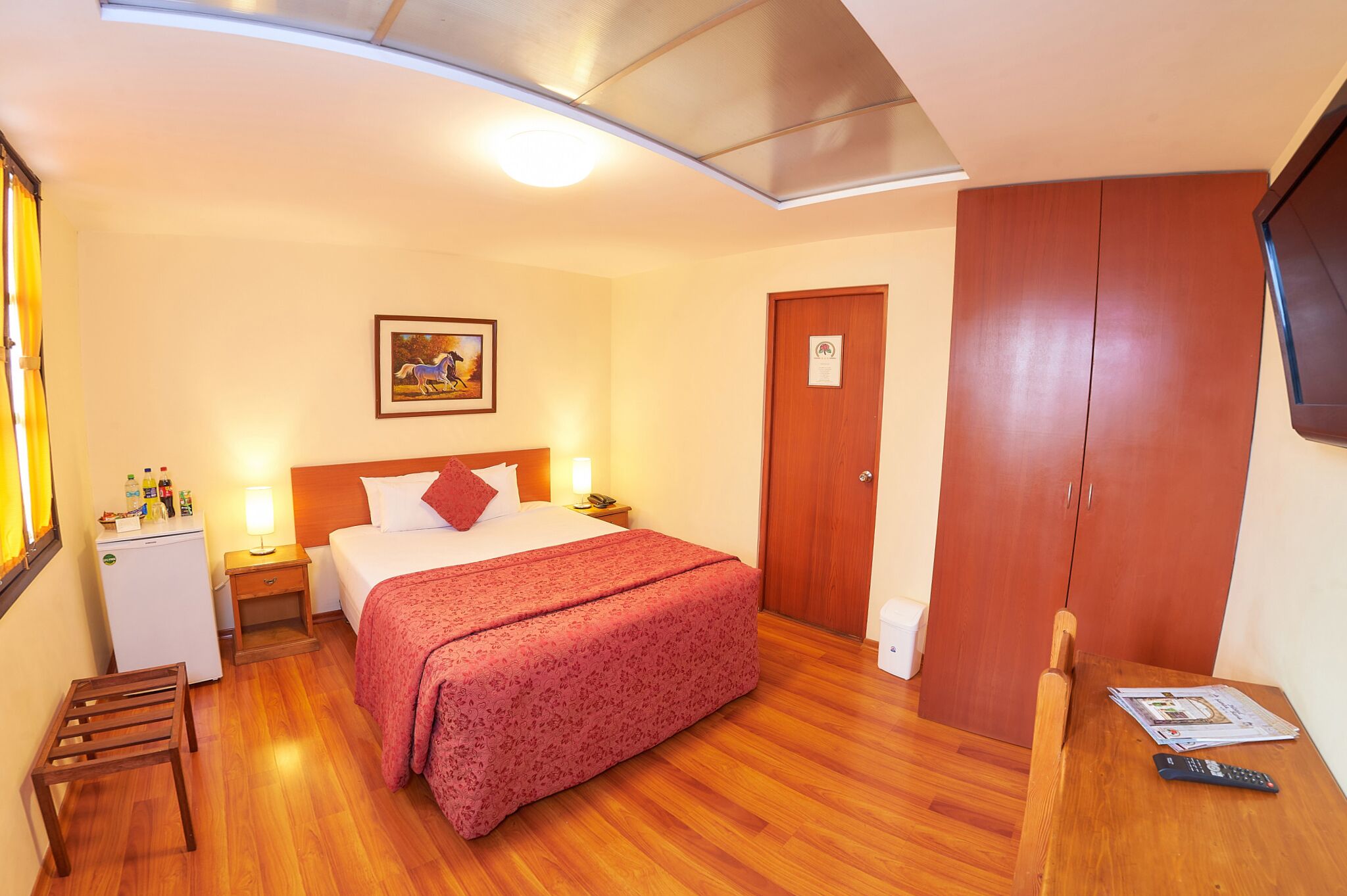 single room, 1 queen bed, non smoking | in-room safe, free wifi, bed sheets, wheelchair access