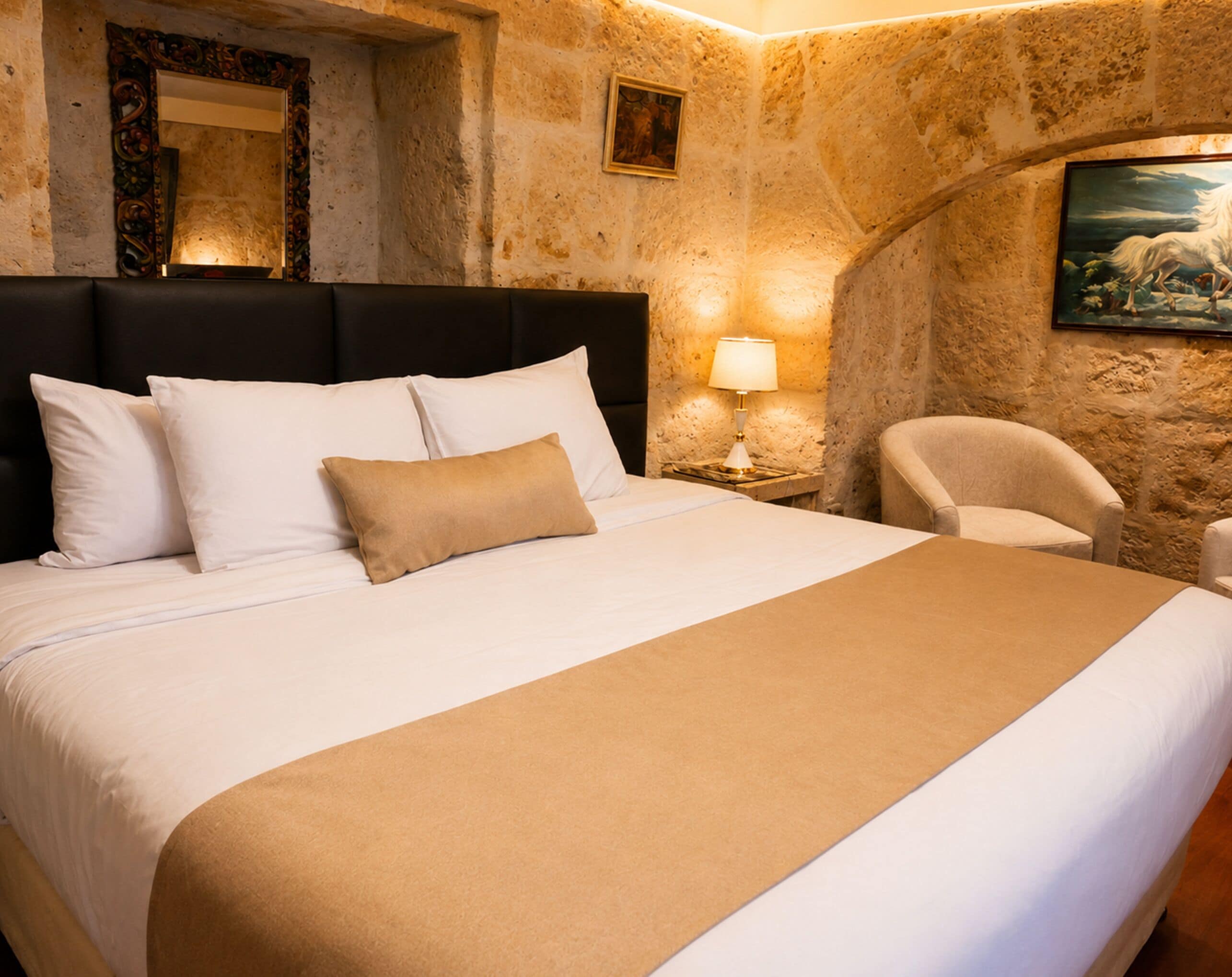 Suíte júnior, vista para o pátio | Cofres nos quartos, escrivaninha, Wi-Fi de cortesia, roupa de cama