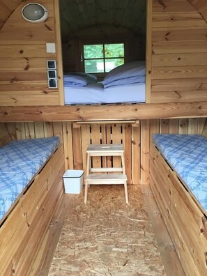 Free WiFi, bed sheets - Landgut Jungfleisch (Schoenenberg-Kuebelberg)