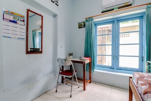 Quarto solteiro standard | Área de estar