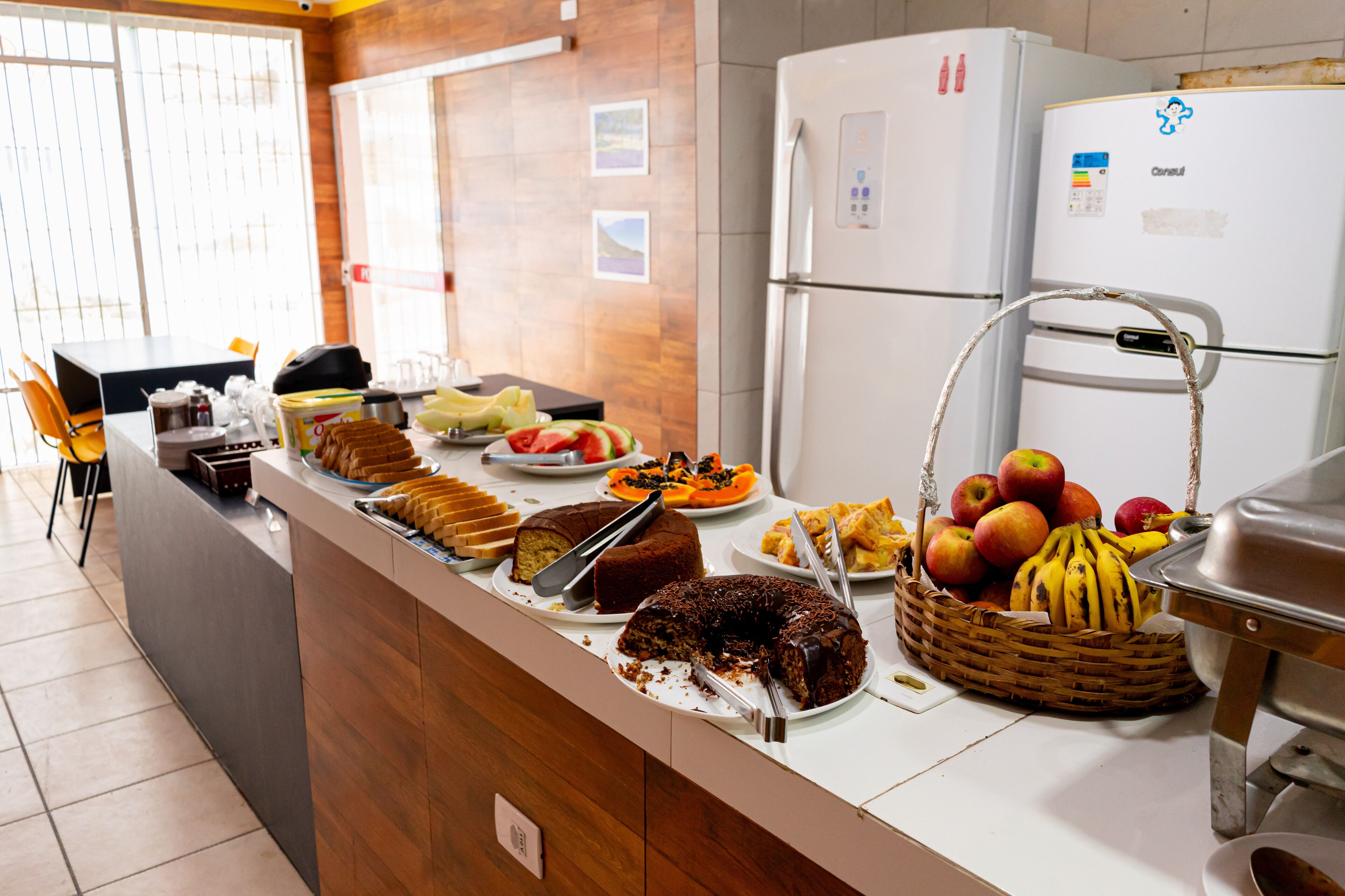 Free daily continental breakfast 