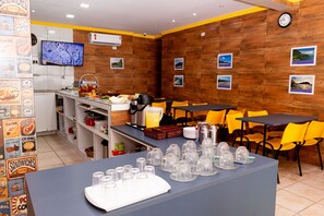 Déjeuner continental gratuit tous les jours