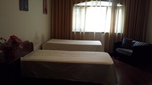 Premium Room, 1 Double Bed, Smoking, Garden View | Extra beds