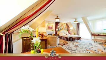 Suite (Bismarck Suite) | 1 habitación, caja de seguridad en la habitación y escritorio