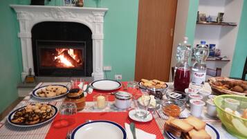 Colazione a buffet inclusa, servita tutte le mattine