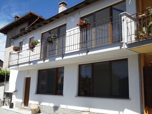 Front of property - Le Colline di Maggiora (Maggiora)