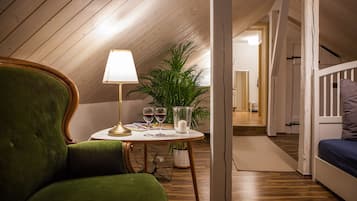 Design Apartment, 1 Bedroom, Non Smoking, City View | Premium bedding, down comforters, individually decorated