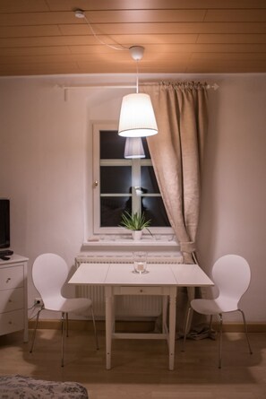 City Studio, 1 Bedroom, Non Smoking, City View | Premium bedding, down comforters, individually decorated - ApartOne (Bautzen)