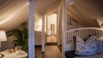 Design Apartment, 1 Bedroom, Non Smoking, City View | Premium bedding, down comforters, individually decorated