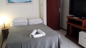 Blackout curtains, free WiFi, bed sheets - Mirante Bela Vista (Niteroi)