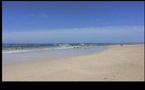 Beach nearby, white sand - Paradise Self-Catering Units (Paradise Beach)