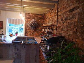 Bar (on property) - Orles Barn (Ross-on-Wye)