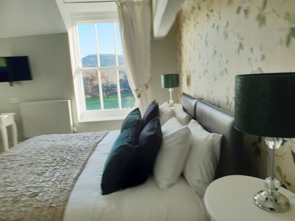 1 habitación, ropa de cama de alta calidad y decoración personalizada