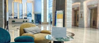 Huadu Zhenyue Hotel (Shangrao No.1 Middle School Bus Station)