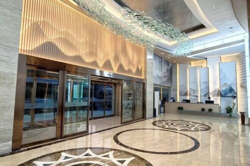 Huadu Zhenyue Hotel (Shangrao No.1 Middle School Bus Station)