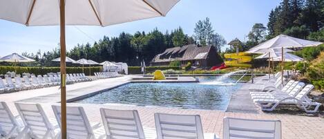 Indoor pool, outdoor pool