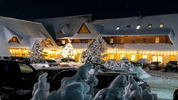 الإطلالة من المنشأة