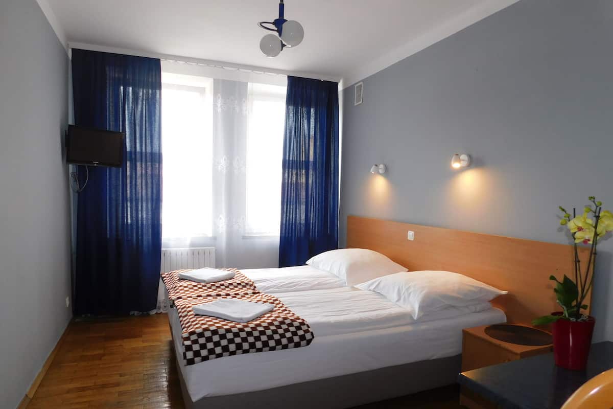 Basic Twin Room