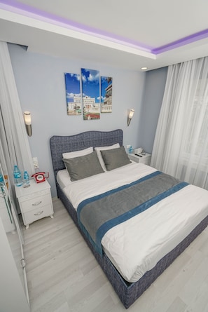 商務雙人房, 城市景 | 埃及棉床單、高級寢具、Tempur-Pedic 床墊、迷你吧