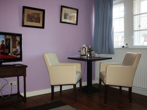 Standard Apartment | In-room dining - Apartments im Kaffeehaus Heldt (Eckernfoerde)