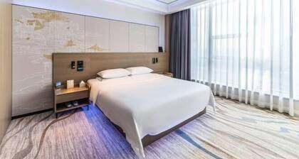 Phoenix International Hotel