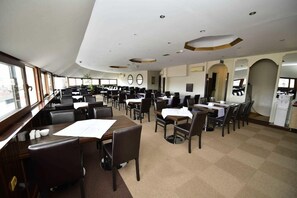 Dining - Topkapi Hotel (Istanbul)