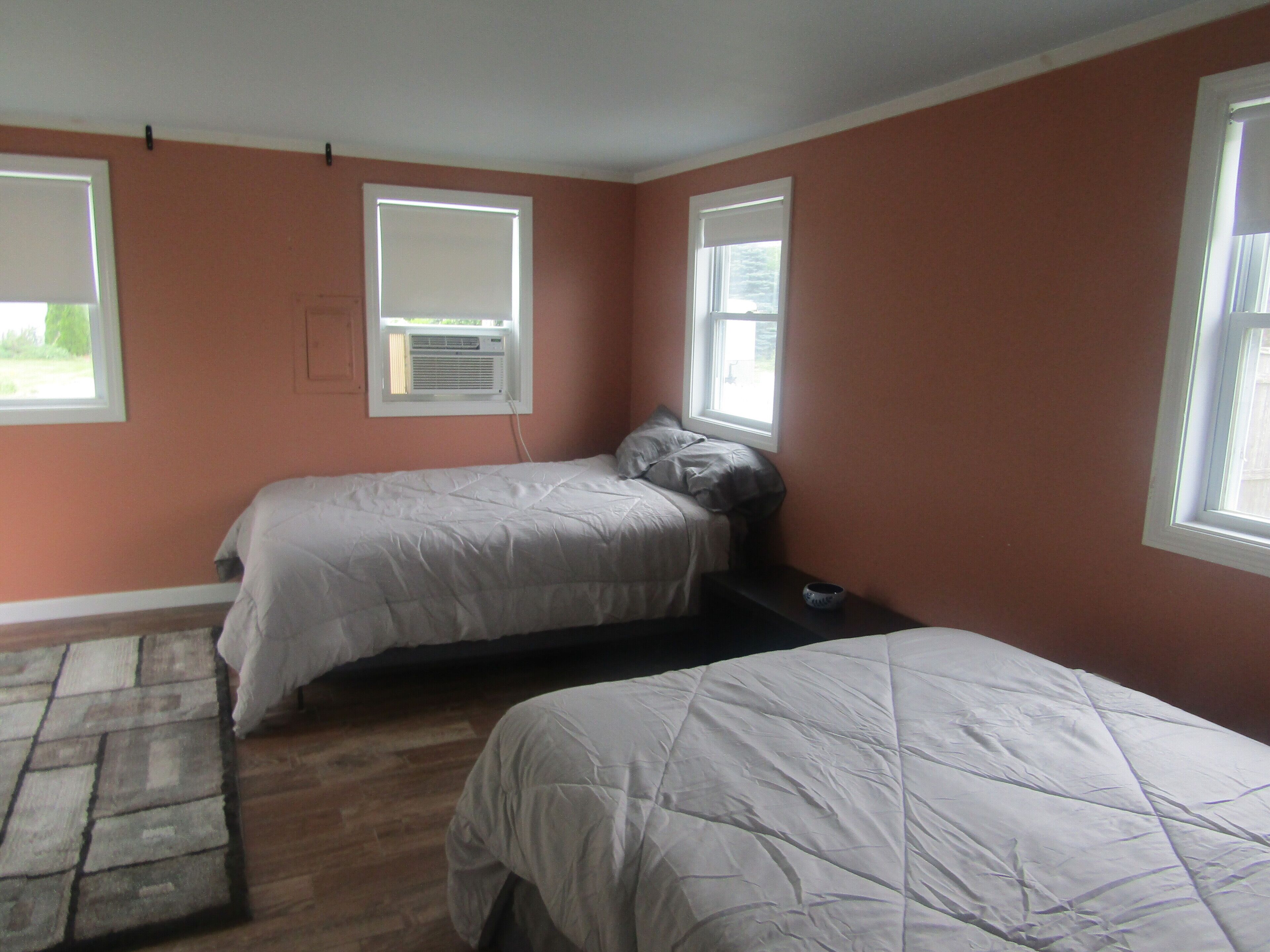 Perfect bay side Beach cottage right on the beach