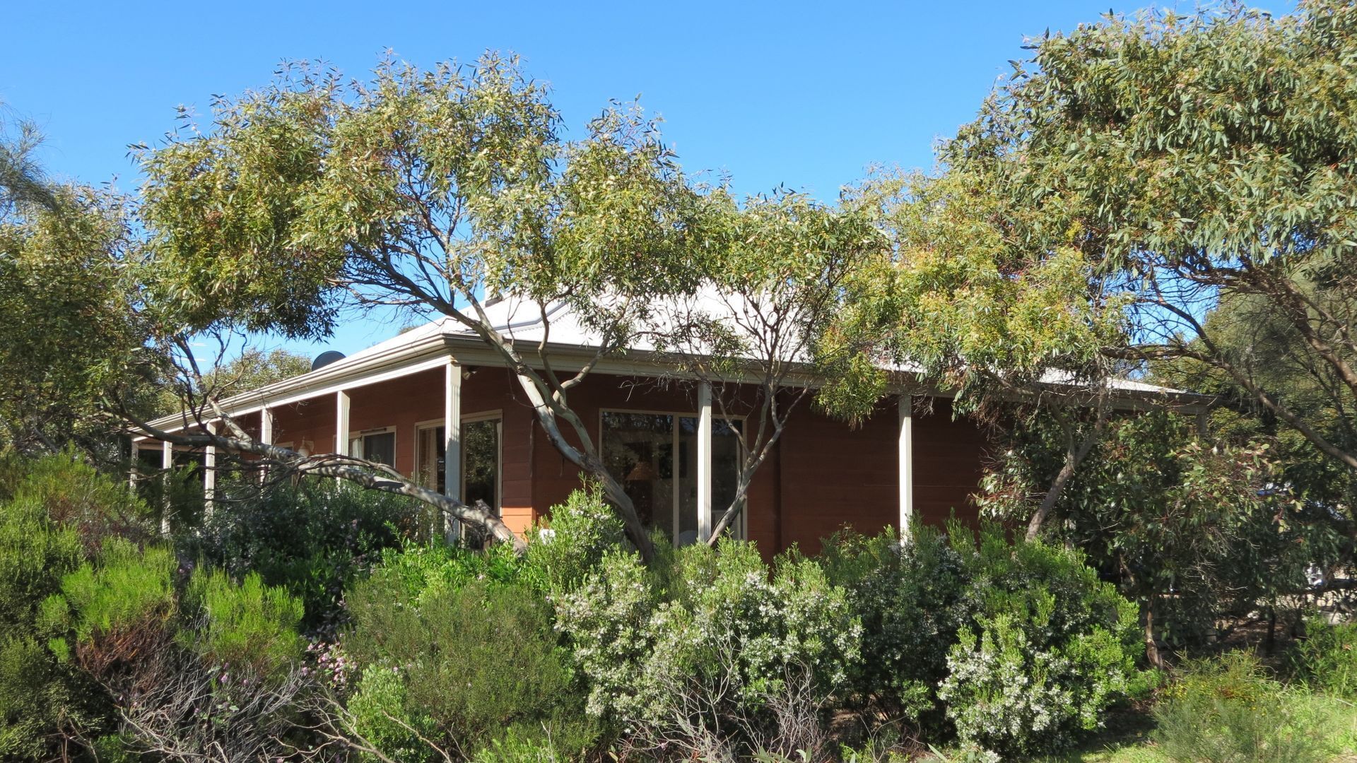 Innes National Park is just footsteps away from this perfectly located property — image 16