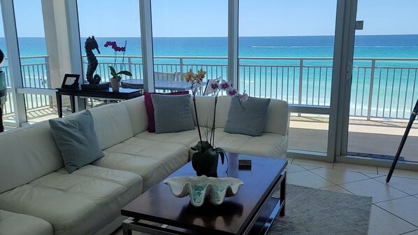 Smart TV, video games, DVD player, books