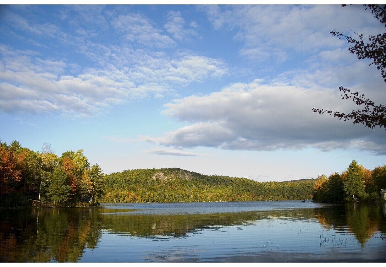 Newly constructed waterfront cabin with bluff views