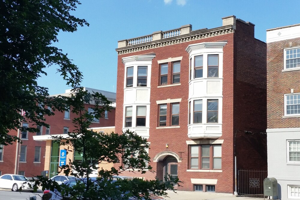 Charming Studio In The Heart of Downtown Indianapolis