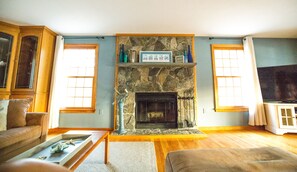 TV, fireplace, video games, DVD player