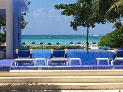 13BDR BEACH-FRONT VILLA-PRIVATE CHEF INCL-WEDDINGS-BUSINESS RETREATS-FAMILY-GOLF