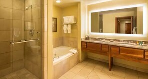 Combined shower/bathtub, jetted bath, hair dryer, towels