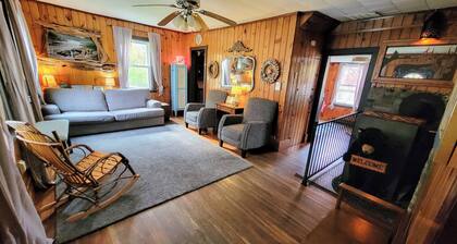 In the ❤ of Ohiopyle. Central location, clean, charming. Large yard with firepit