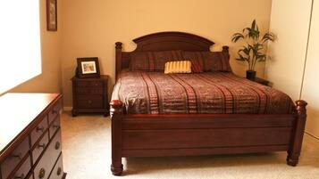 4 多间卧室、熨斗/熨衣板、免费 WiFi、床单