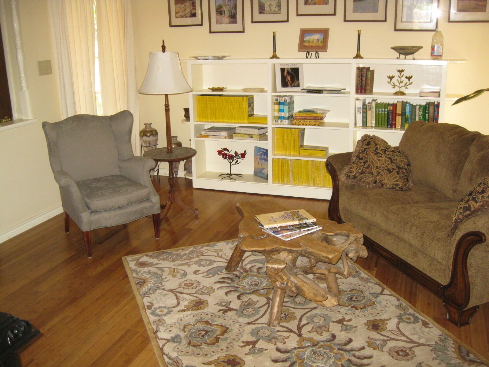 Vintage Home, Minutes from Medical Center, Sea World, and Downtown San Antonio