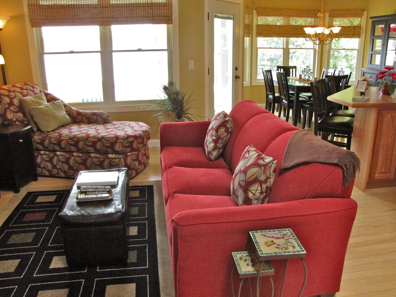 Sunset Nook Cottage: On Water, Charming, Sunsets, Boat Slip, Near Downtown!