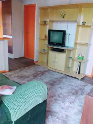 Interior - Hosting DaCosta (Penha)