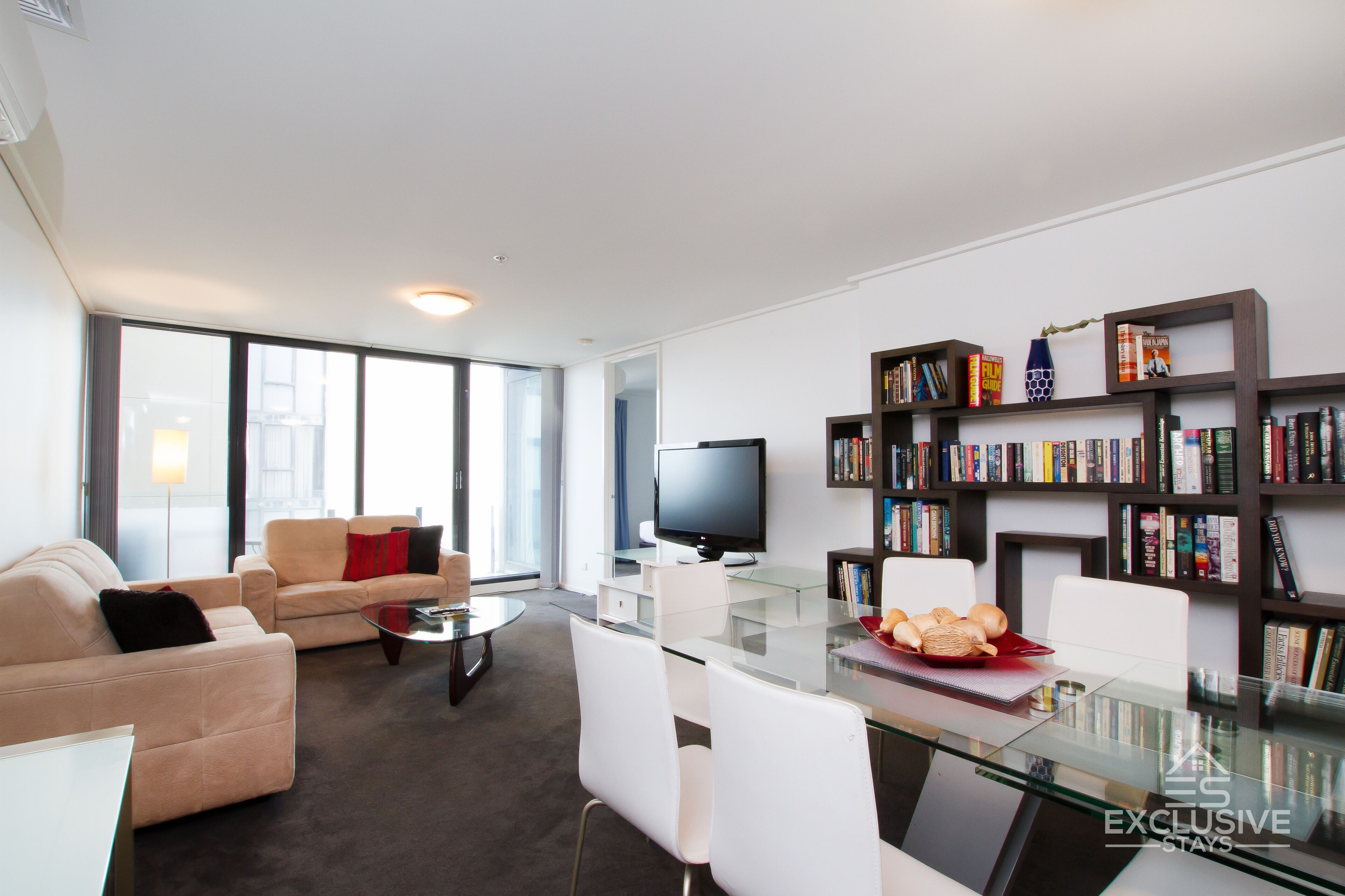 Exclusive Stays - Summit — image 7