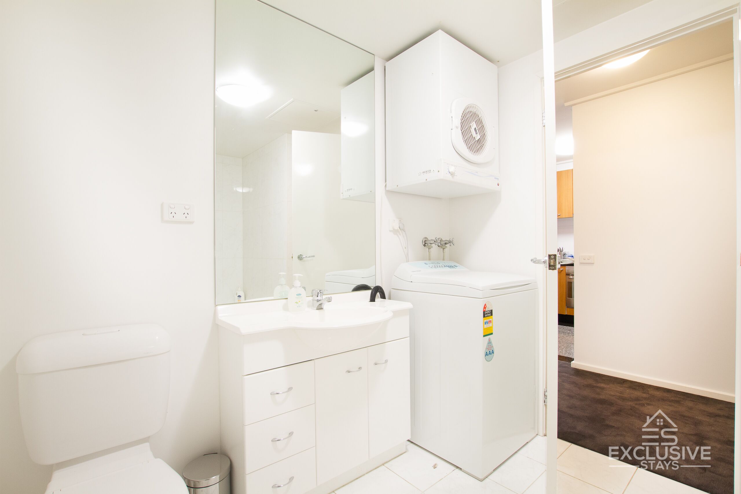 Exclusive Stays - Summit — image 16