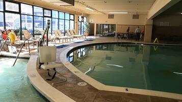 Piscina coperta, piscina all'aperto