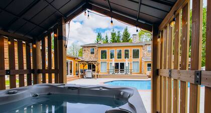Amazing Estate in heart of Poconos with Private Heated Pool and Hot Tub