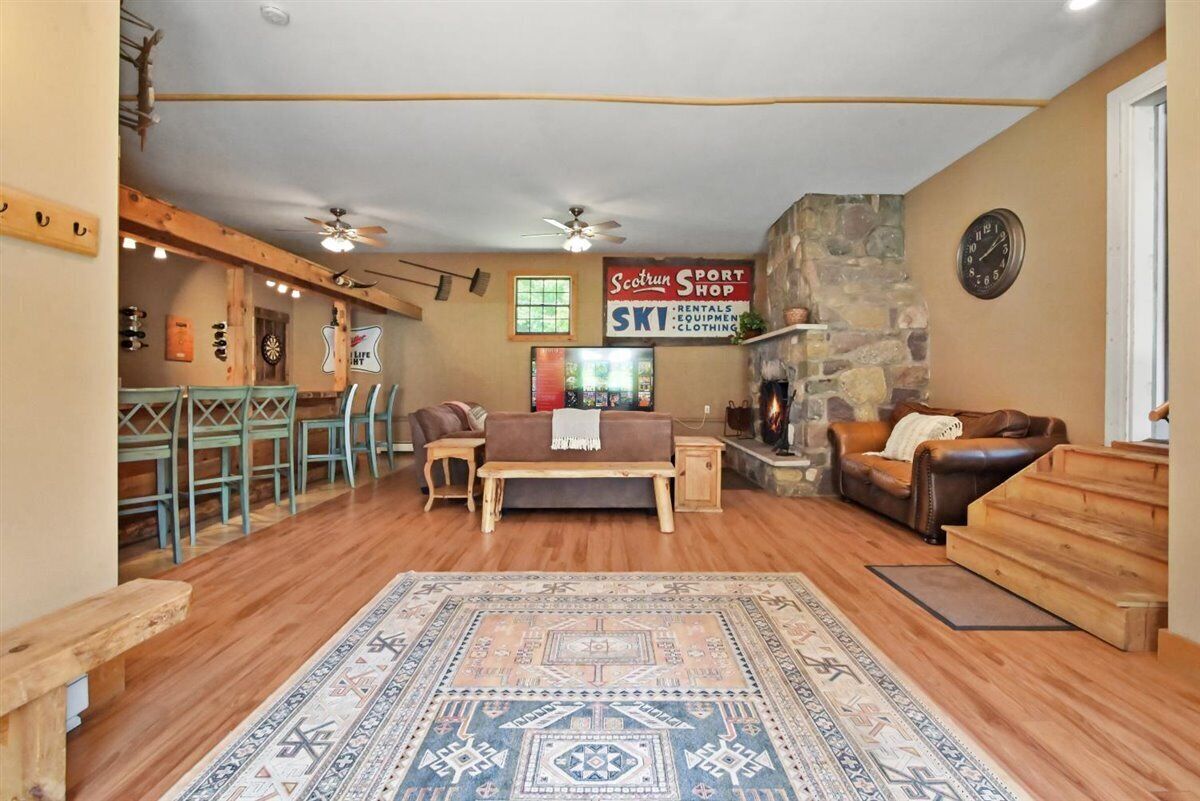 Spacious Colonial with streamside access and minutes from popular attractions