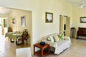 TV - Torea, Muri Beachfront (Muri Beach)