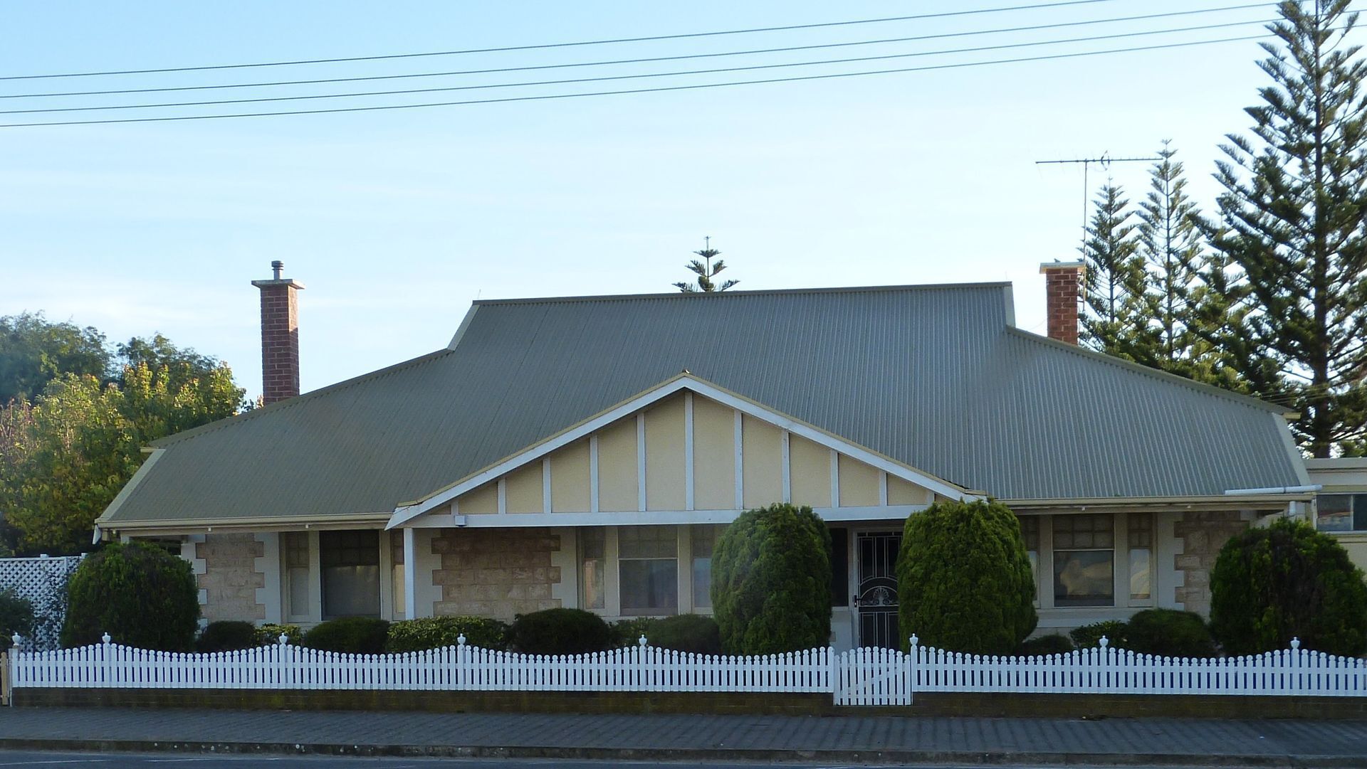 Location Location Location \nClosing for Renos 6th May - Sept 6th \nour apologies — image 24