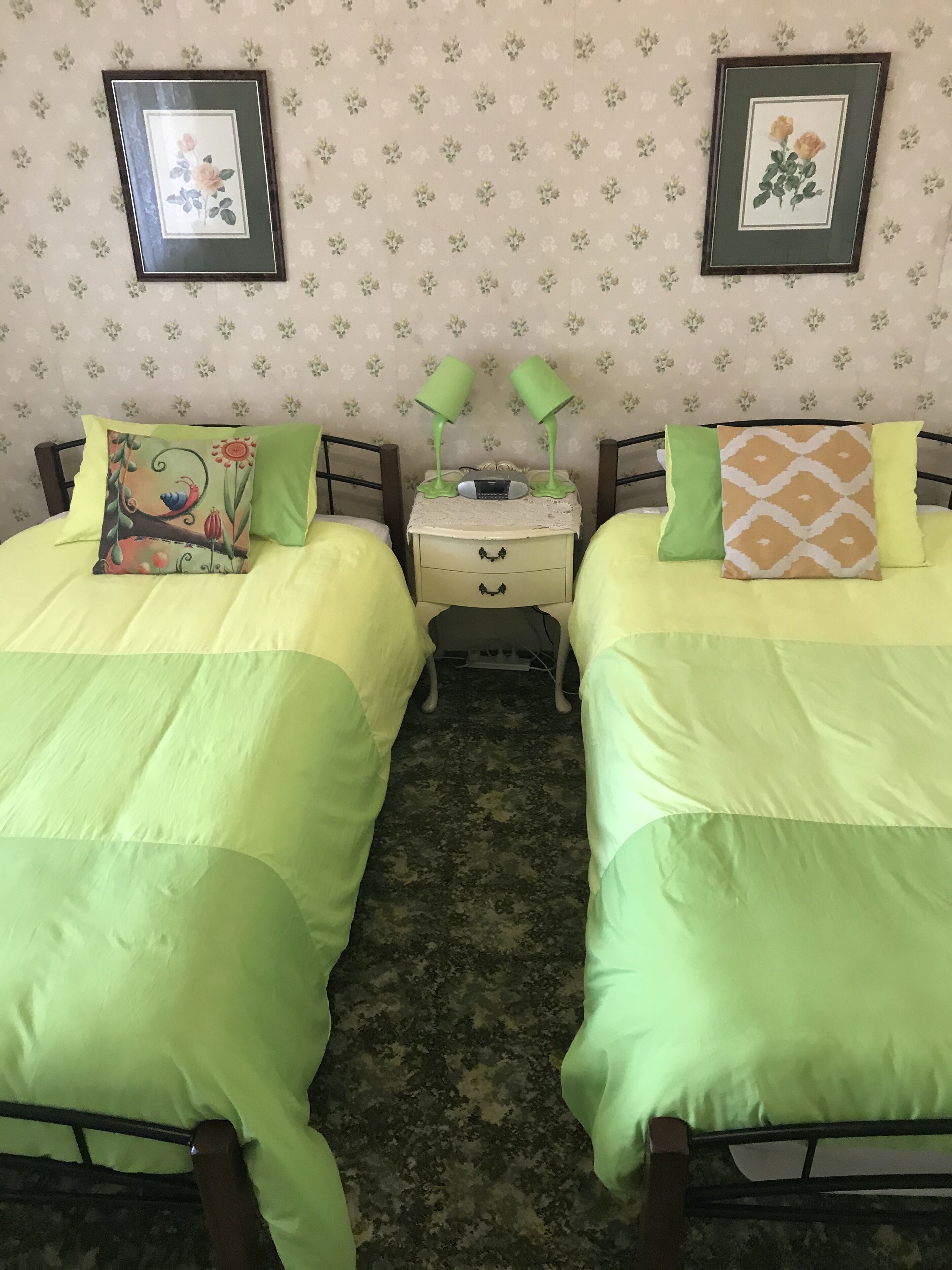 Location Location Location \nClosing for Renos 6th May - Sept 6th \nour apologies — image 19